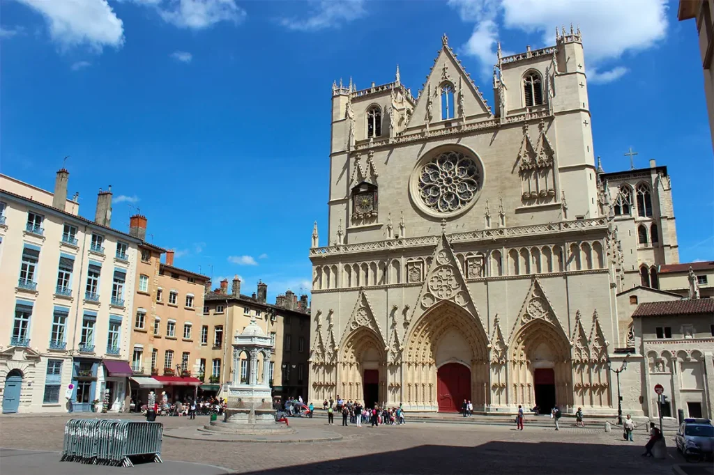 Cathédrale Saint-Jean dans le Vieux Lyon, à proximité de l’Hôtel Villa Berlioz