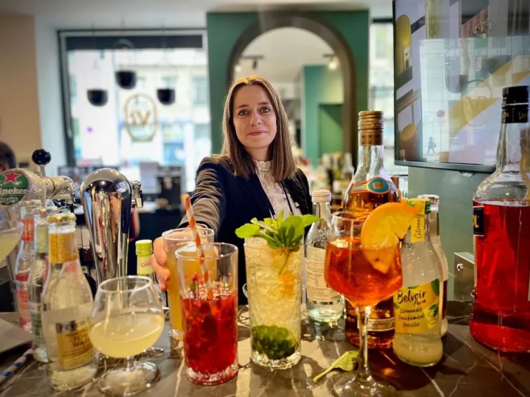 Cocktails and drinks on the counter at Hector’s Bar in Villa Berlioz Hotel Lyon.
